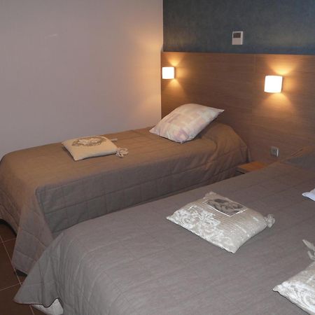 The Originals City, Hotel De France, Bessines-Sur-Gartempe מראה חיצוני תמונה