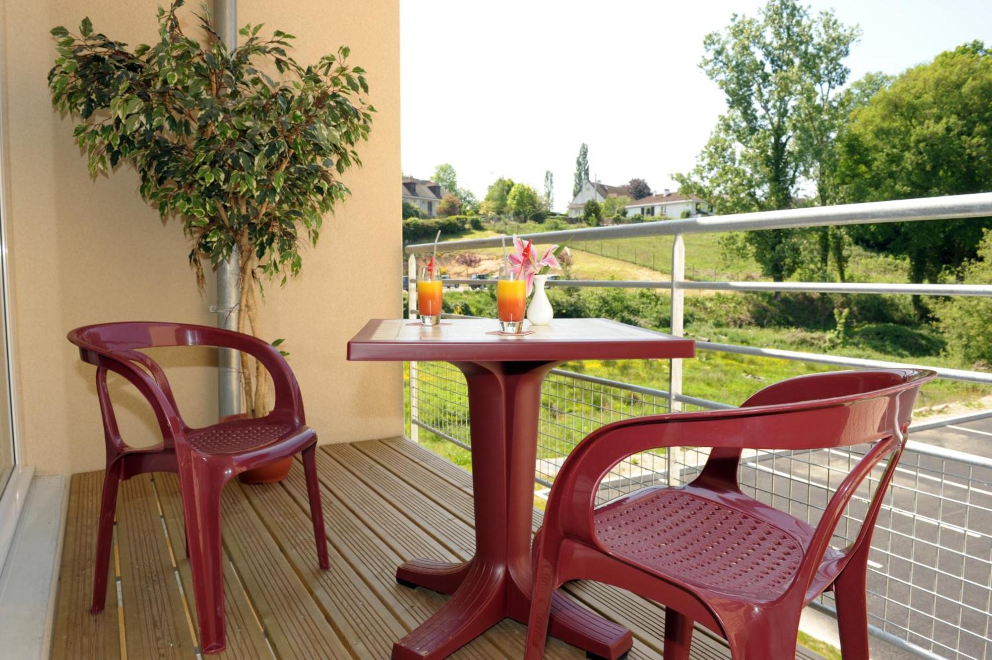 The Originals City, Hotel De France, Bessines-Sur-Gartempe מראה חיצוני תמונה