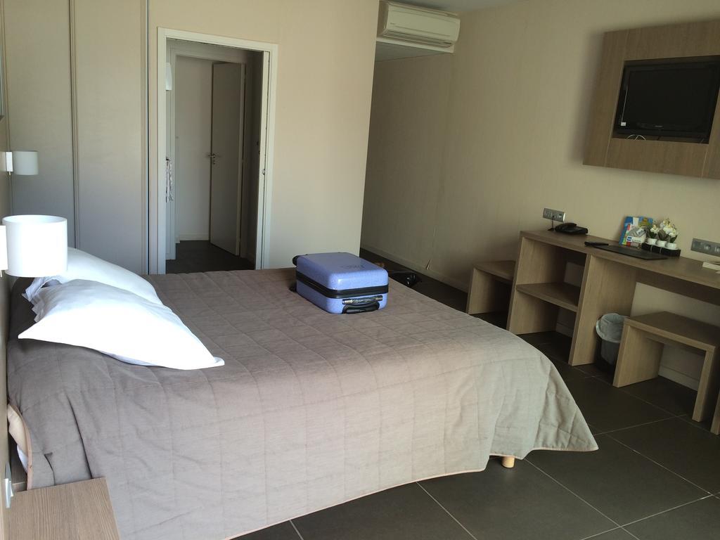 The Originals City, Hotel De France, Bessines-Sur-Gartempe מראה חיצוני תמונה